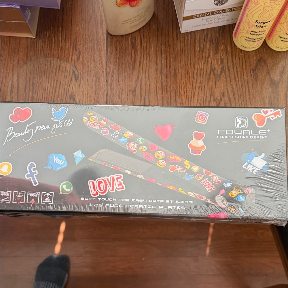 Royale Hair Straightener with Emoji Design